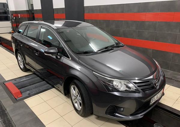 Toyota Avensis cena 35900 przebieg: 237000, rok produkcji 2013 z Radzionków małe 106